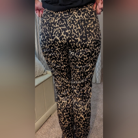 Cache leopard print pant - Picture 5 of 6